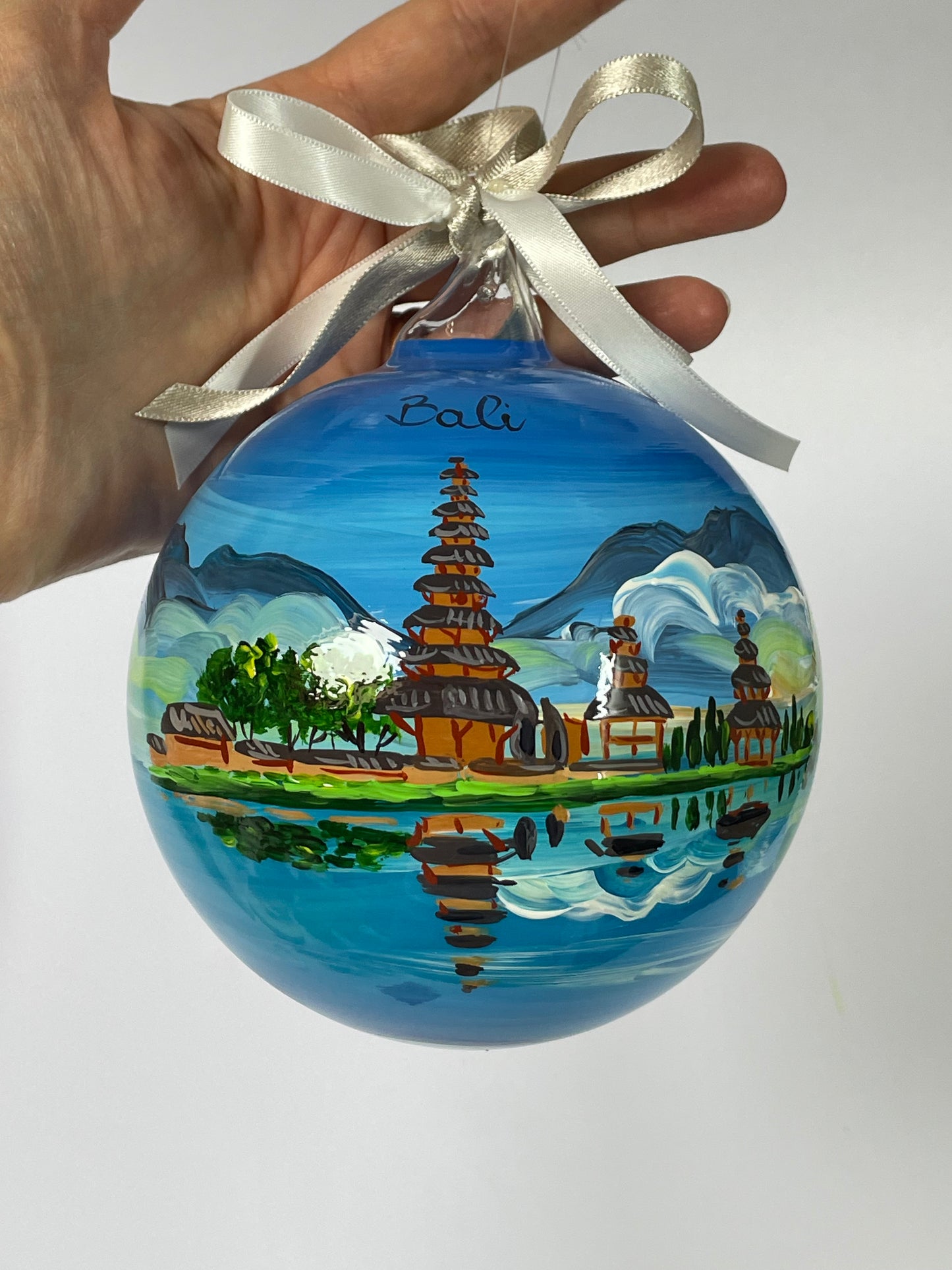 Bali, Indonesia – Ornamento in Vetro Dipinto a Mano | Souvenir Asia