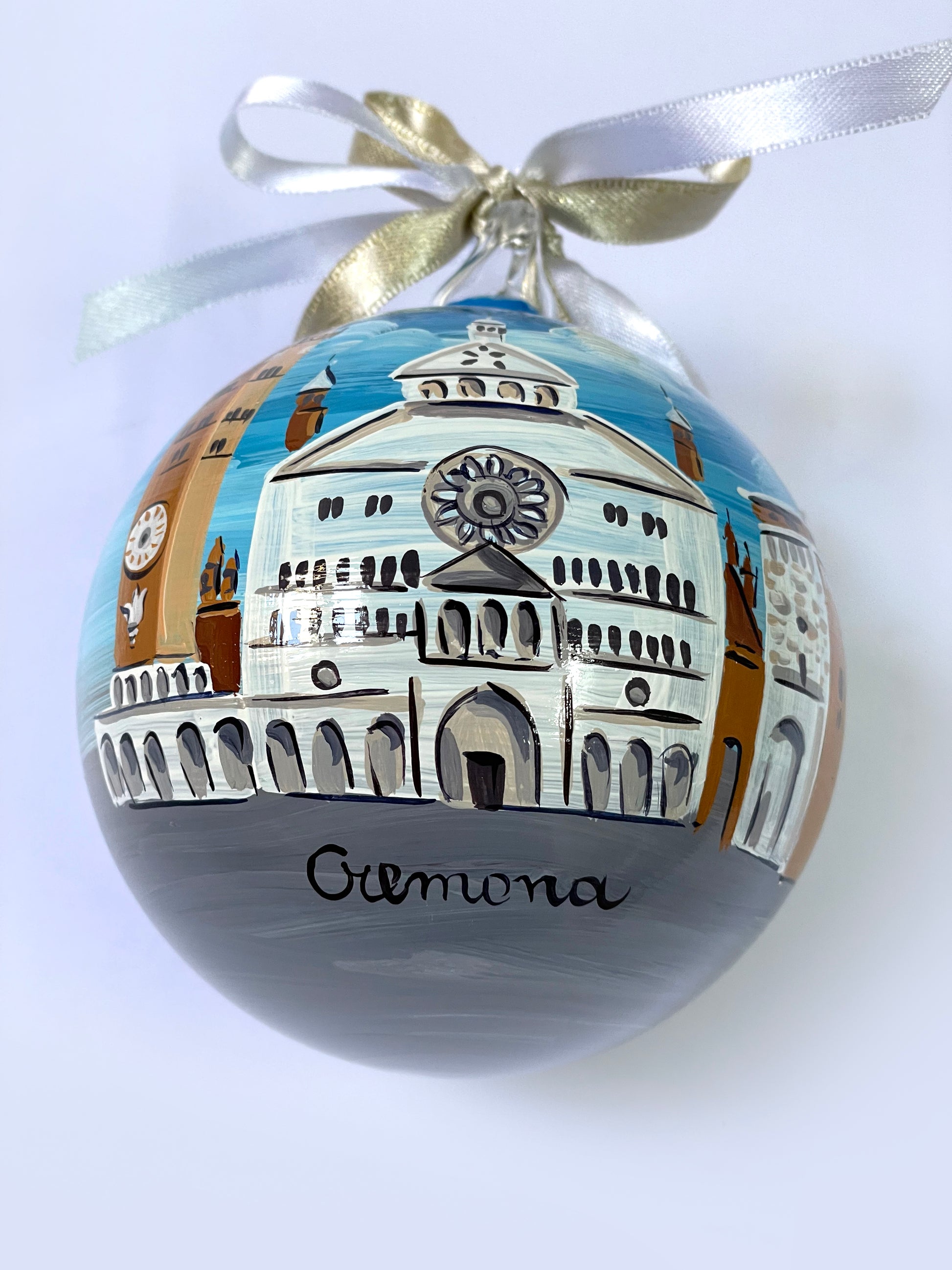 Ornamento in vetro dipinto a mano con città di Cremona con il suo Duomo. Città italiane.