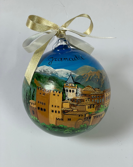 paesaggio di Granada dipinto su ornamento di vetro 