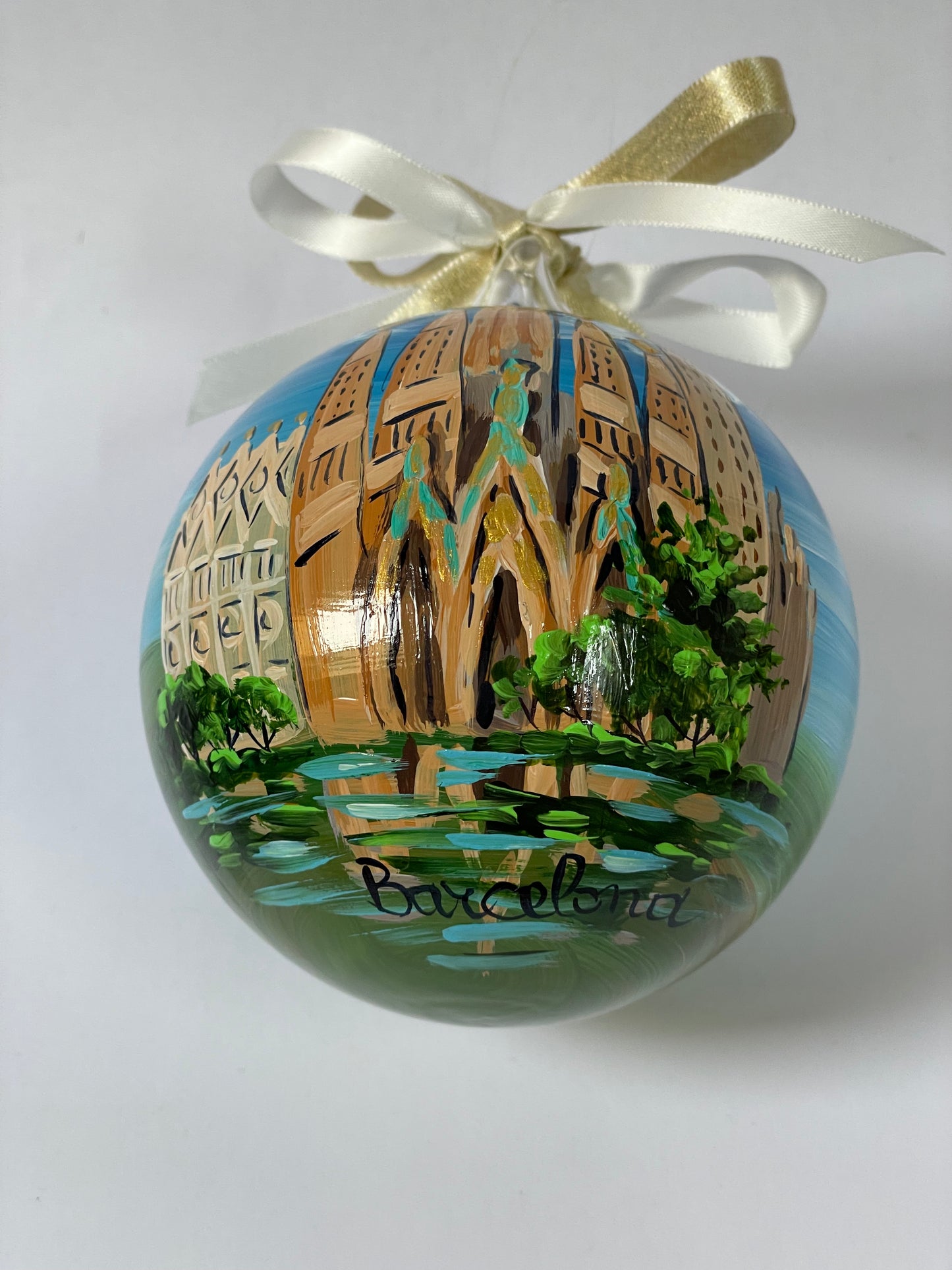 Sagrada Família, Barcellona – Ornamento in Vetro Dipinto a Mano | Souvenir Spagna