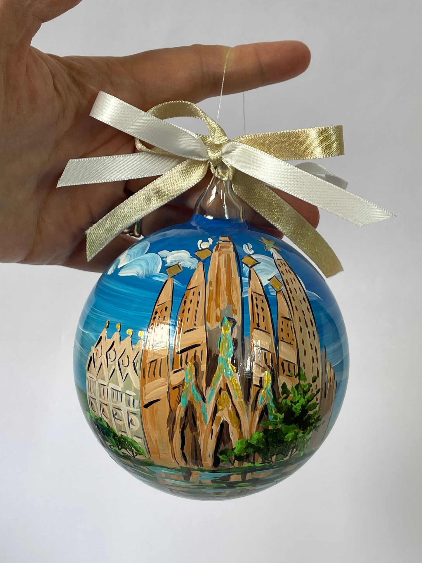 Sagrada Família, Barcellona – Ornamento in Vetro Dipinto a Mano | Souvenir Spagna