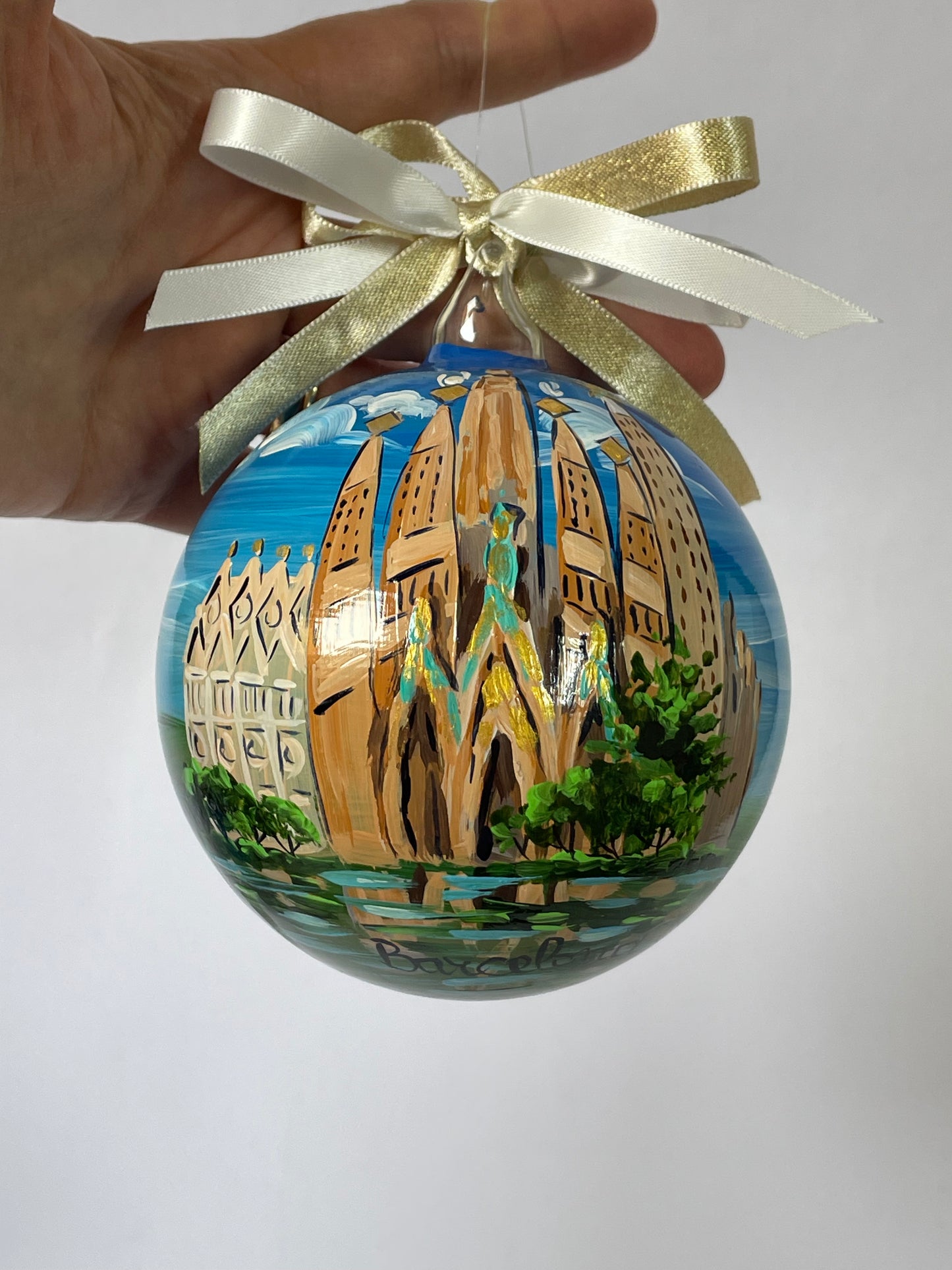 Sagrada Família, Barcellona – Ornamento in Vetro Dipinto a Mano | Souvenir Spagna