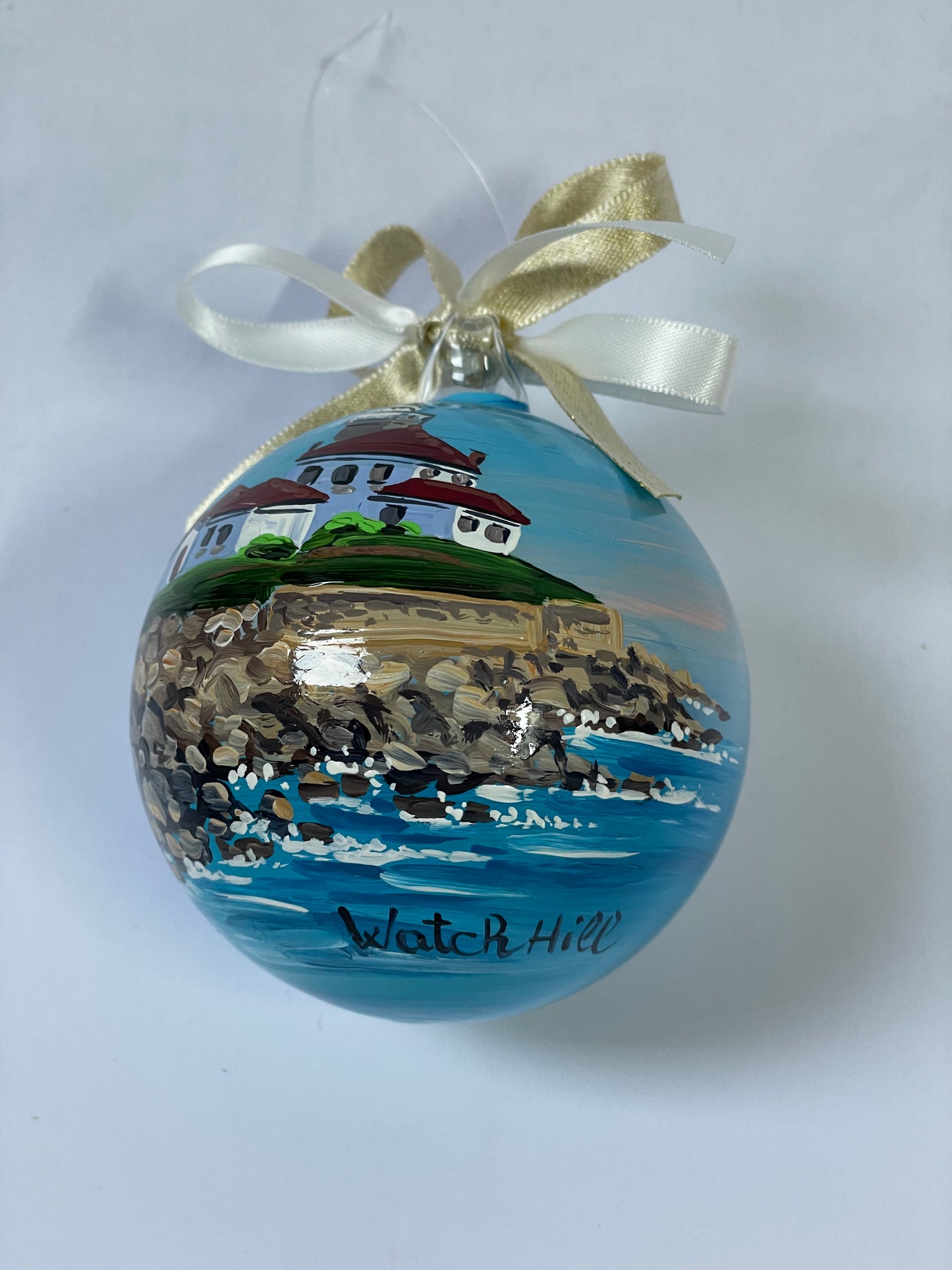 Watch Hill, Rhode Island – Ornamento in Vetro Dipinto a Mano | Souvenir USA