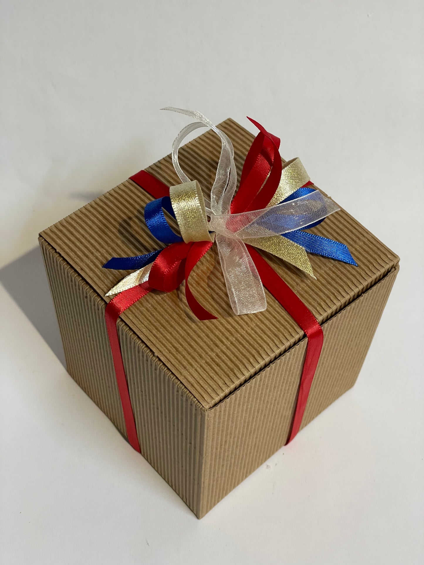 London, England – Hand-Painted Glass Ornament | UK Souvenir