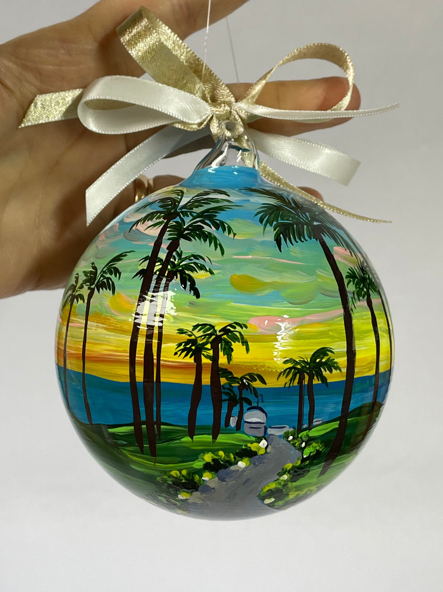 Maui, Hawaii – Ornamento in Vetro Dipinto a Mano | Souvenir Tropicale