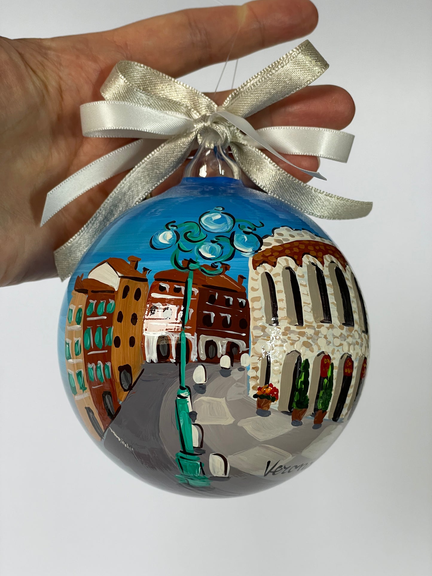 Verona, Veneto – Ornamento in Vetro Dipinto a Mano | Souvenir Italia