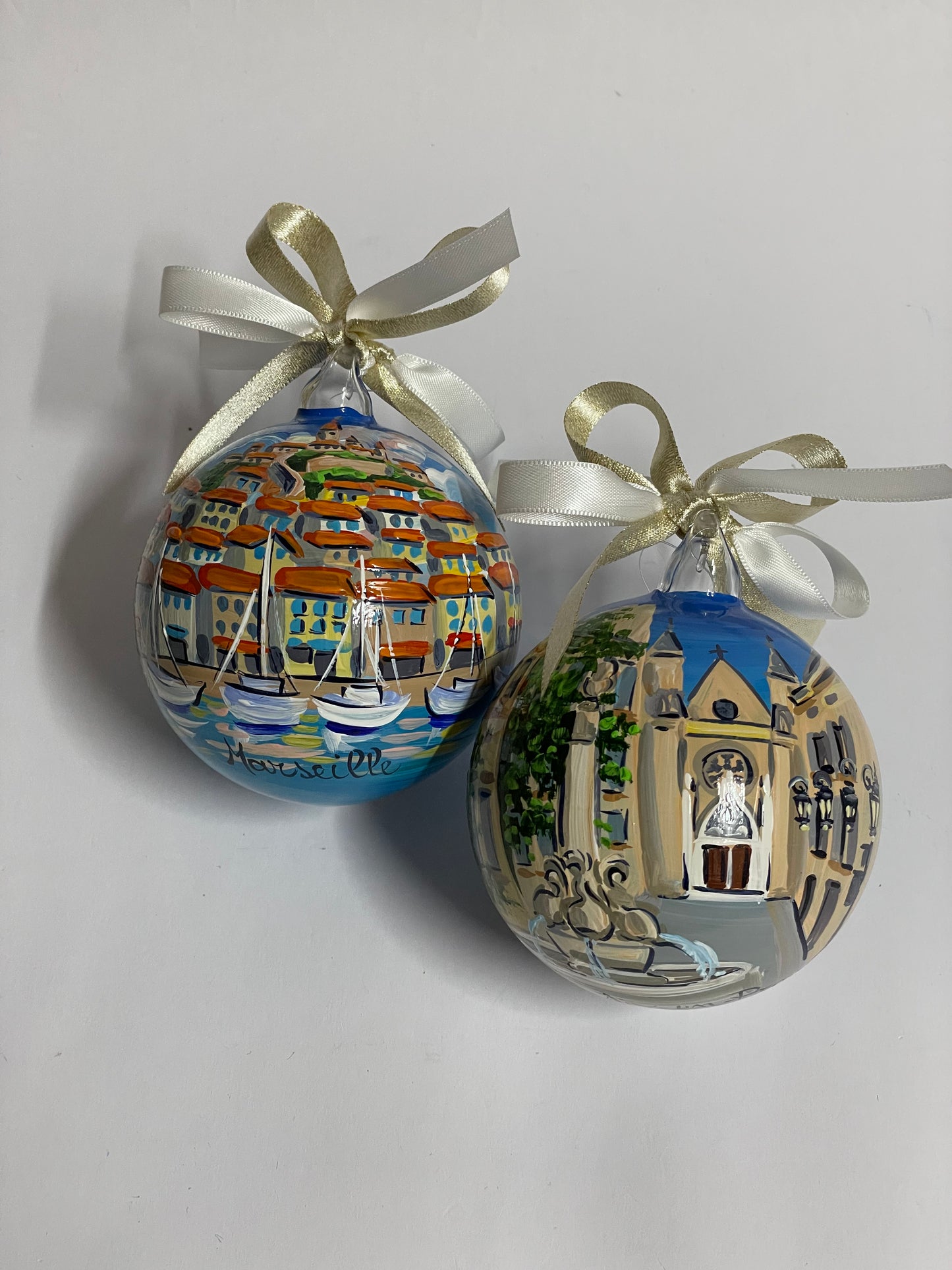 Aix-en-Provence, Provenza – Ornamento in Vetro Dipinto a Mano | Souvenir Francia