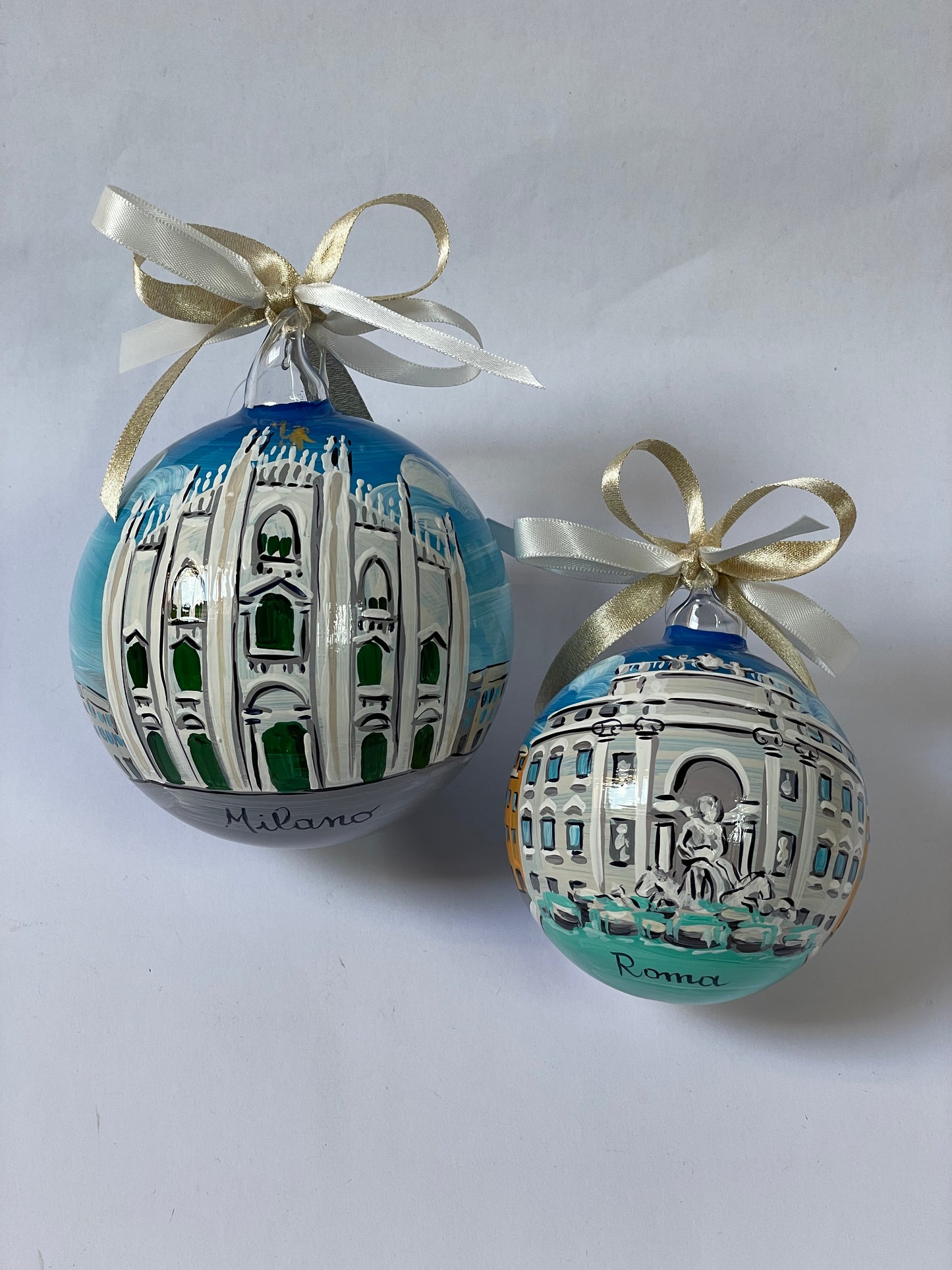 Milan, Duomo – Hand-Painted Glass Ornament | Lombardy Souvenir
