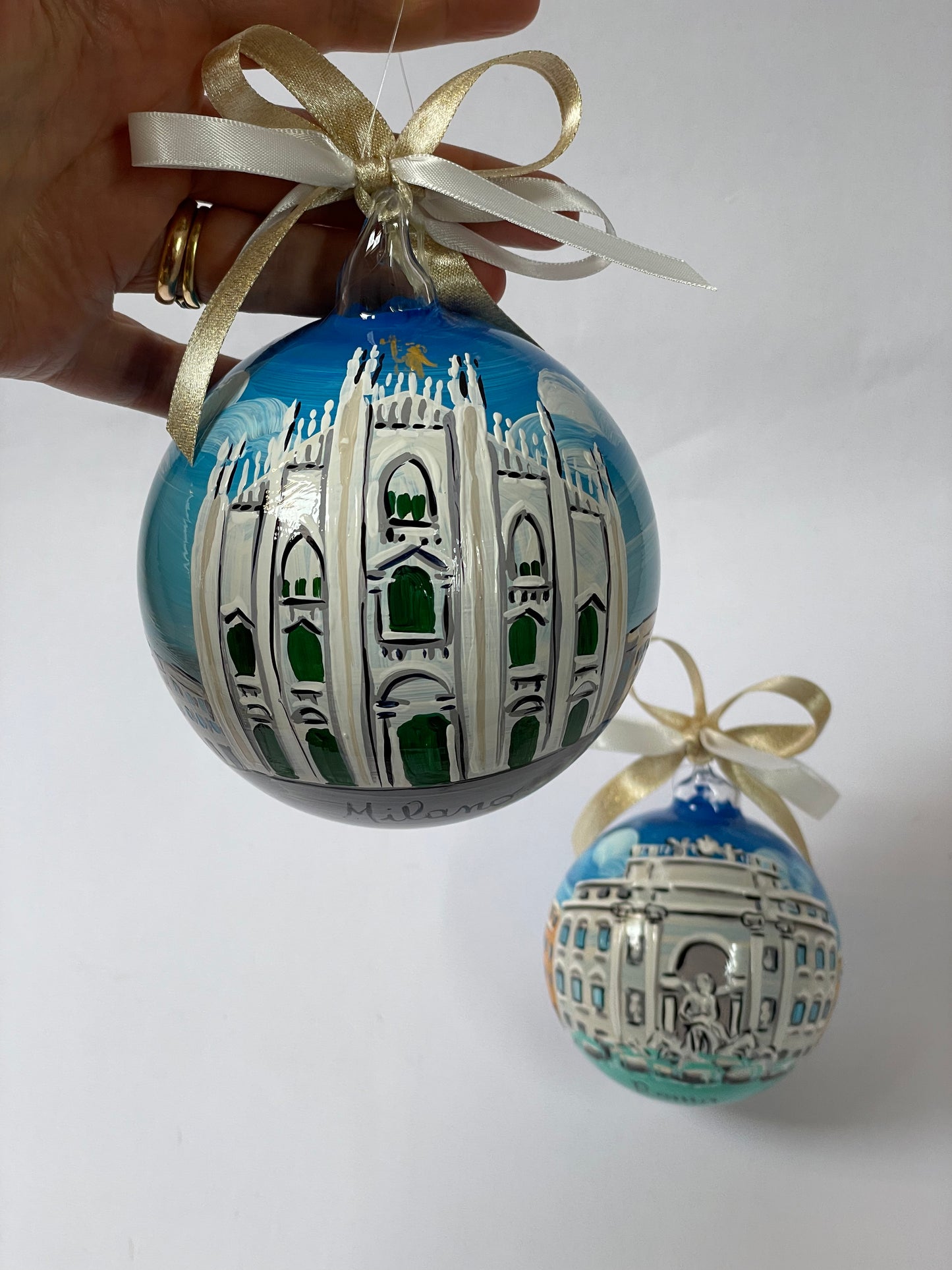 Milan, Duomo – Hand-Painted Glass Ornament | Lombardy Souvenir