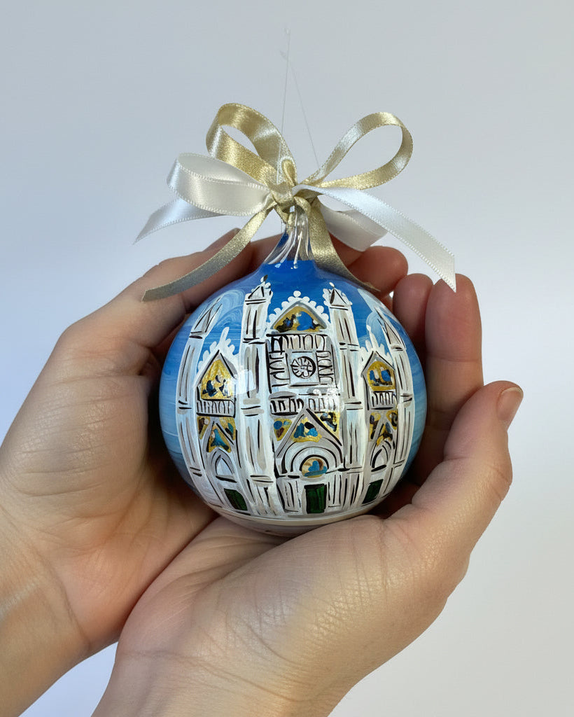 Ornamento in vetro dipinto a mano con Duomo di Orvieto, Made in Italy, personalizzato con scritta.
