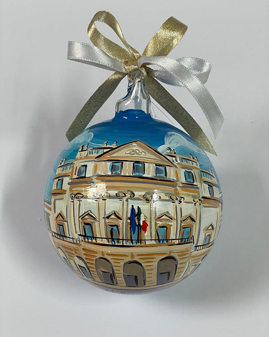 Pallina di Natale dipinta a mano con il teatro alla Scala di Milano, oggetto artistico e artigianale