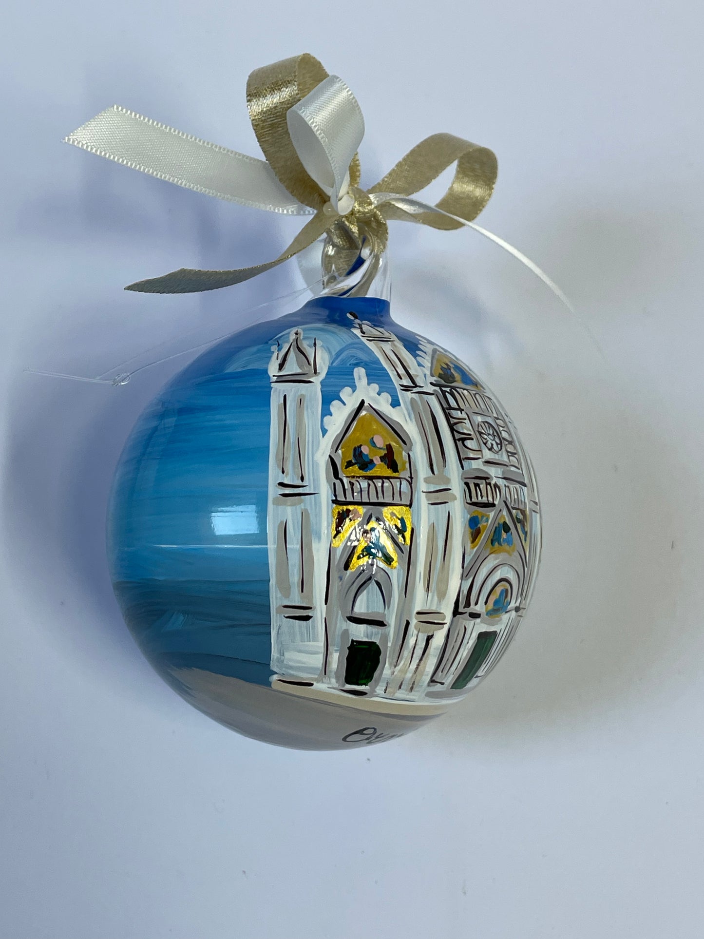 dettaglio di Ornamento in vetro dipinto a mano con Duomo di Orvieto, Made in Italy, personalizzato con scritta.