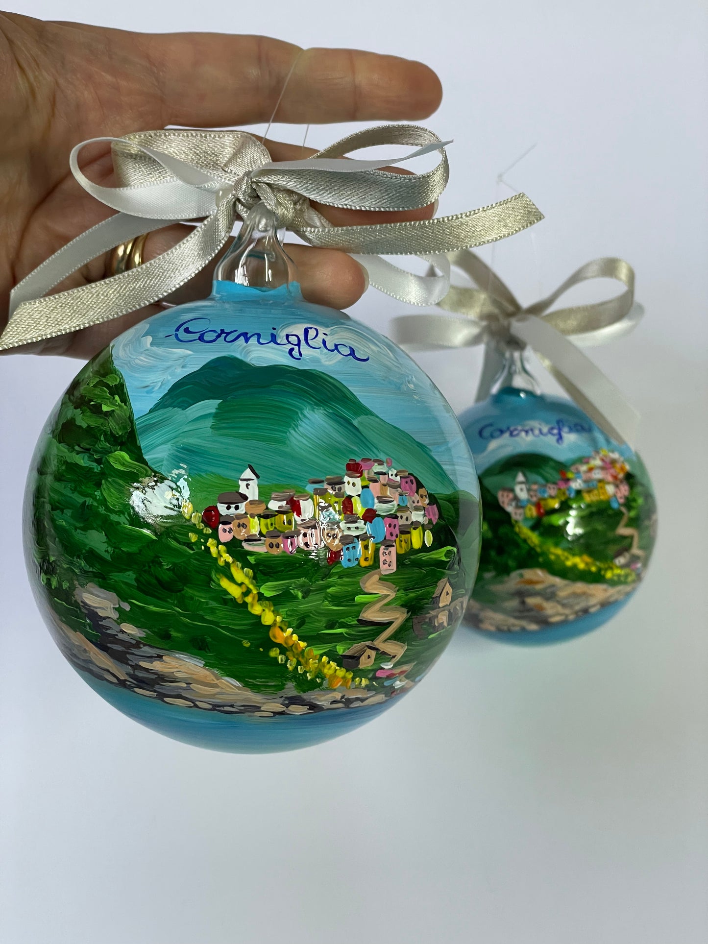 Ornamento Corniglia Cinque Terre dipinto a mano in Italia