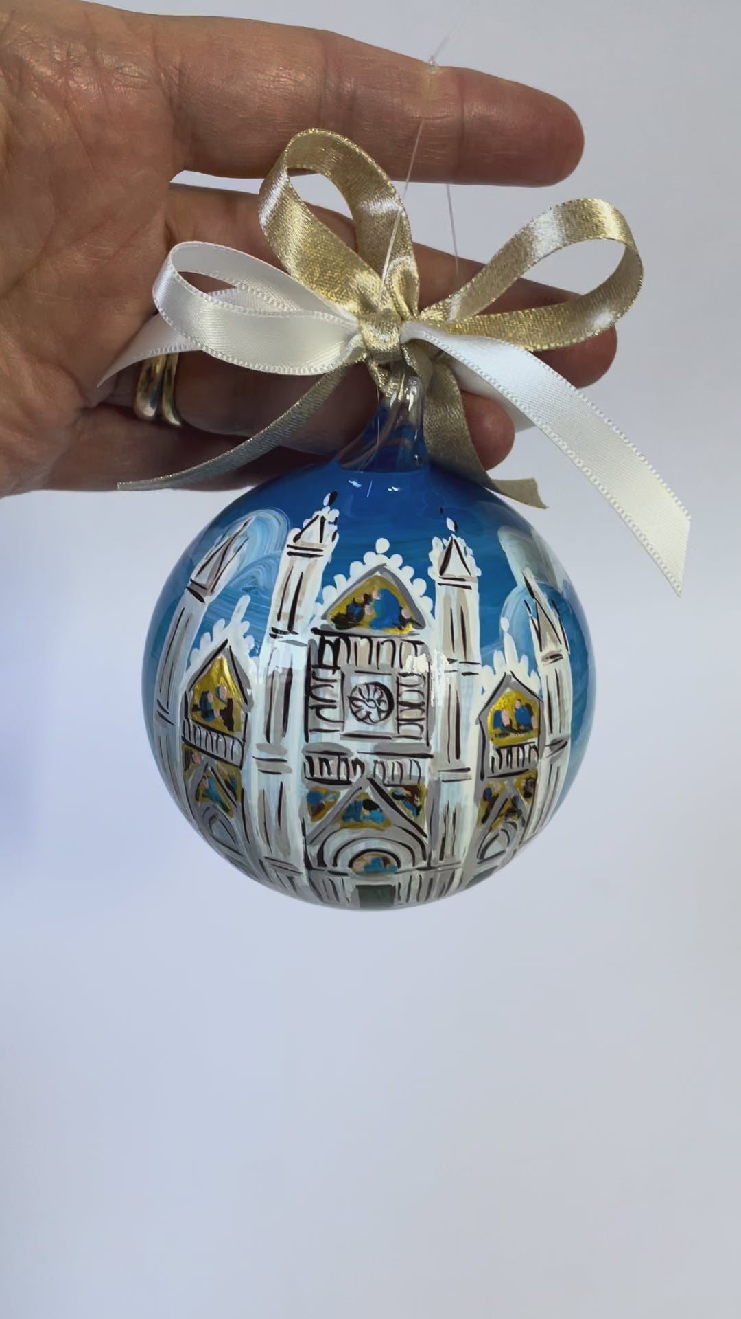 ornamento di Orvieto dipinto su vetro raffigurante il Duomo