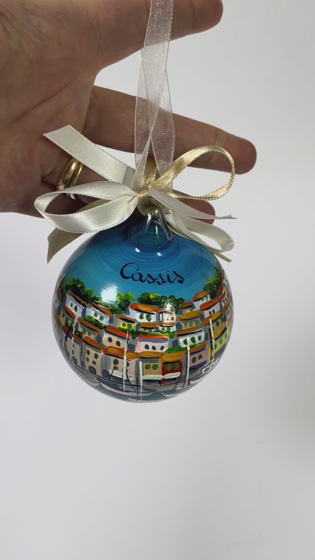 Cassis ornament dipinto a mano